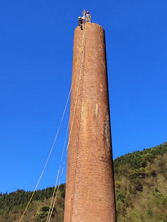 南昌煙囪拆除公司:專業(yè)拆除作業(yè),始終將安全放在首位