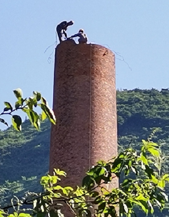 長沙煙囪拆除公司:綠色拆除,環(huán)保先行的專業(yè)選擇
